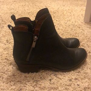 Women’s black booties